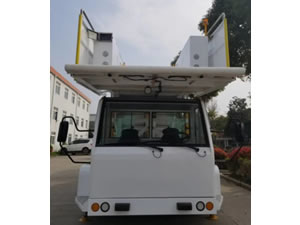 النطاق الواسع للمقصورة يجعل التشغيل جيد.