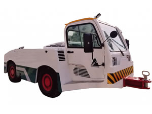 عربة سحب الطائرات